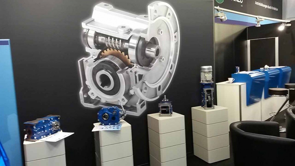 Червячный одноступенчатый мотор-редуктор TRAMEC XC 40